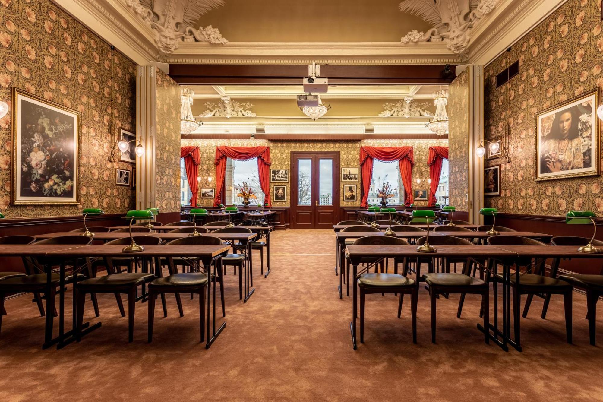 Pigalle Hotel 5*